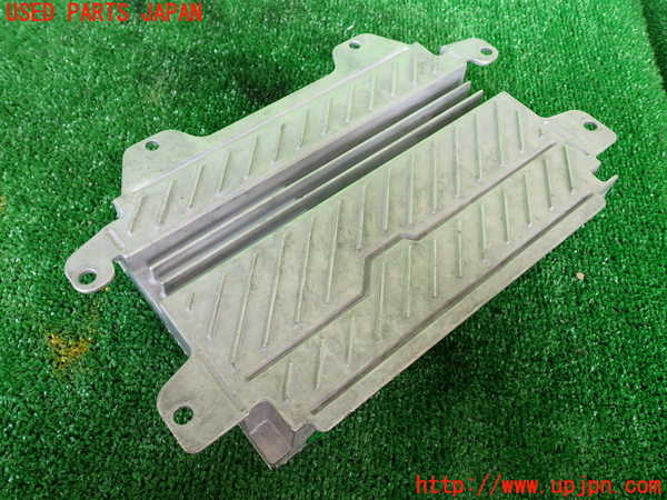 1UPJ-30746525]ジャガー・Eペイス(DF2NA)アンプ 中古_m0003.jpg