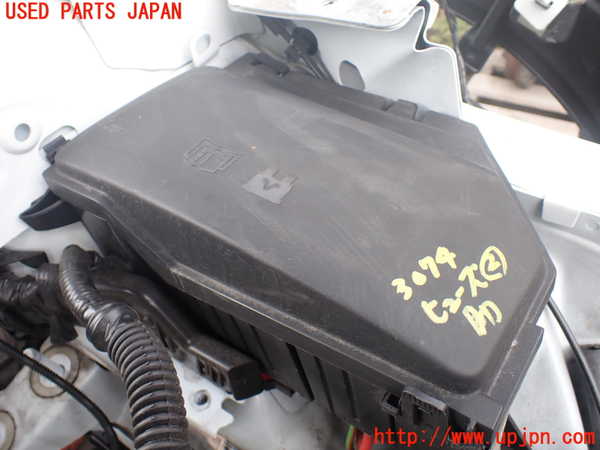 1UPJ-30746742]ジャガー・Eペイス(DF2NA)ヒューズボックス2 中古_m0001.jpg