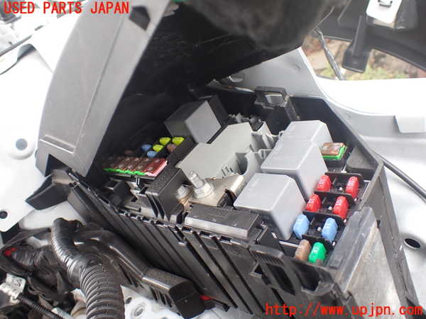 1UPJ-30746742]ジャガー・Eペイス(DF2NA)ヒューズボックス2 中古_m0002.jpg