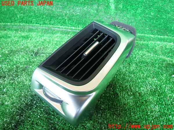1UPJ-30747527]ジャガー・Eペイス(DF2NA)エアコン吹き出し口2 (右) 中古_m0001.jpg