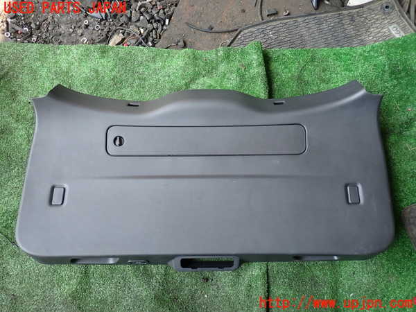 1UPJ-30741578]ジャガー・Eペイス(DF2NA)バックドア内張り 中古_m0001.jpg