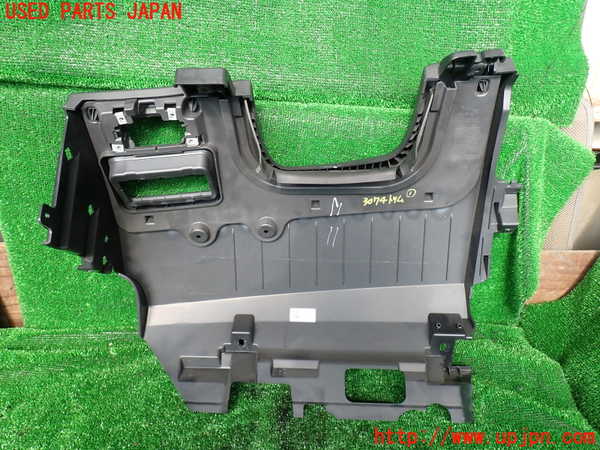 1UPJ-30747691]ジャガー・Eペイス(DF2NA)内装トリム類1 中古_m0002.jpg