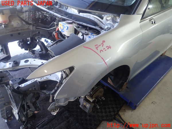 5UPJ-30751082]レクサス・CT200h(ZWA10)左前フェンダー 中古_m0001.jpg