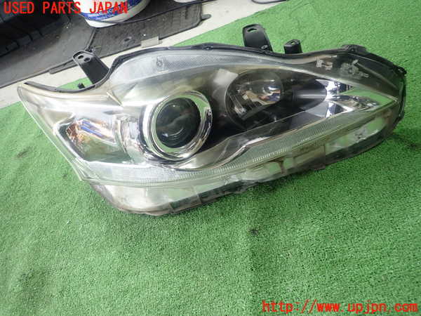 1UPJ-30751130]レクサス・CT200h(ZWA10)右ヘッドライト ハロゲン 中古_m0001.jpg