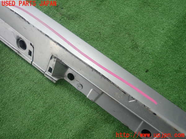 1UPJ-30751390]レクサス・CT200h(ZWA10)右サイドステップ 中古_m0002.jpg