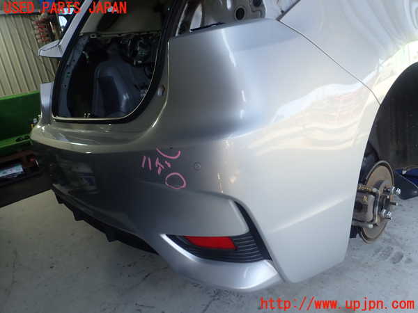 1UPJ-30751610]レクサス・CT200h(ZWA10)リアバンパー 中古_m0003.jpg