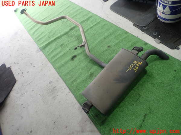 1UPJ-30752671]レクサス・CT200h(ZWA10)リアマフラー1 中古_m0001.jpg