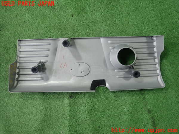 1UPJ-30752160]レクサス・CT200h(ZWA10)エンジンアッパーカバー 中古_m0002.jpg