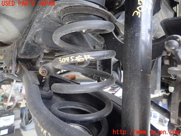5UPJ-30755100]レクサス・CT200h(ZWA10)右リアスプリング 中古_m0001.jpg