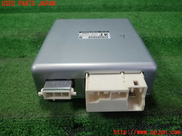1UPJ-30756135]レクサス・CT200h(ZWA10)パワステコンピューター 中古_m0001.jpg