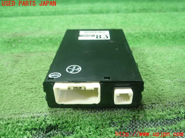 1UPJ-30756148]レクサス・CT200h(ZWA10)コンピューター3 (シートベルトコントロール) 中古_m0001.jpg