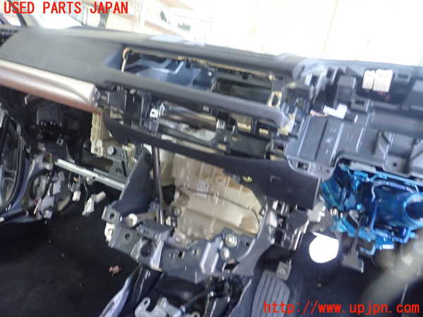 1UPJ-30757505]レクサス・CT200h(ZWA10)ダッシュボード 中古_m0004.jpg