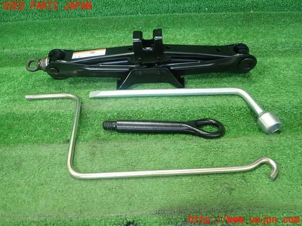 1UPJ-30757805]レクサス・CT200h(ZWA10)車載工具 中古_m0001.jpg