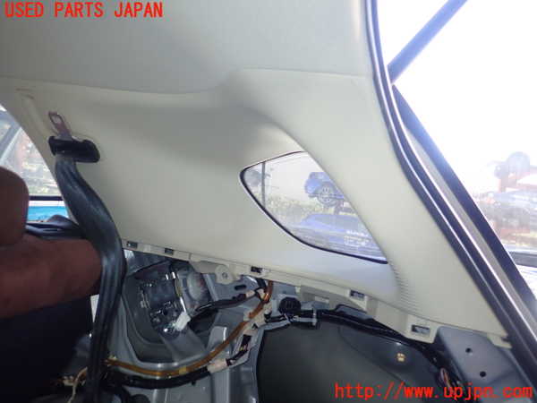 1UPJ-30757675]レクサス・CT200h(ZWA10)右リアピラートリム 中古_m0001.jpg