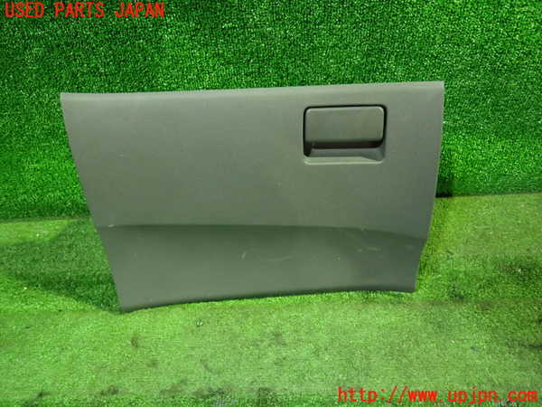 1UPJ-30767516]エスティマ(ACR50W)グローブボックス1 中古_m0001.jpg