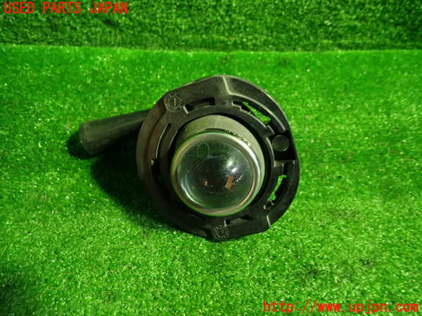 1UPJ-30771180]クライスラー・300(LX36)右フォグ 中古_m0001.jpg