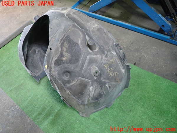 1UPJ-30771092]クライスラー・300(LX36)左前フェンダーライナー 中古_m0001.jpg