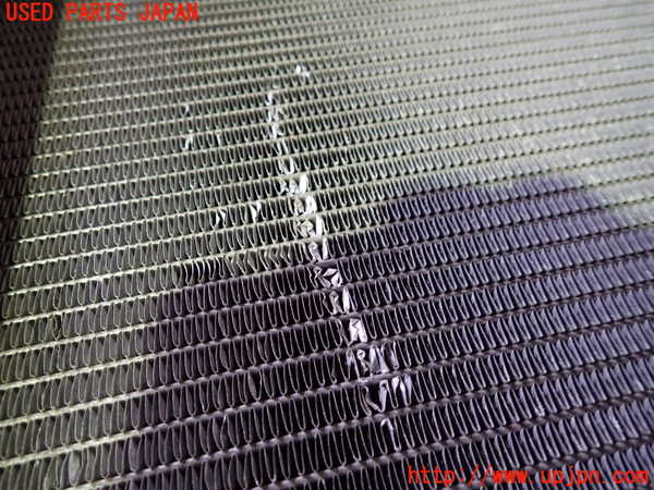 1UPJ-30772321]クライスラー・300(LX36)ラジエーター1 中古_m0002.jpg