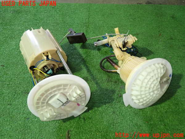 1UPJ-30772510]クライスラー・300(LX36)燃料ポンプ 中古_m0001.jpg