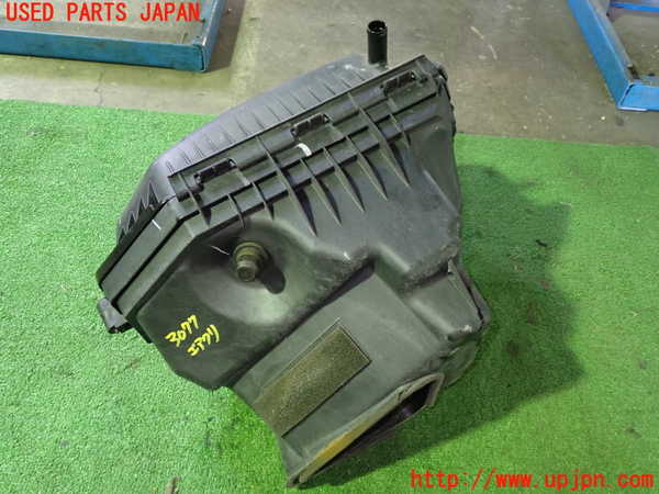 1UPJ-30772560]クライスラー・300(LX36)エアクリーナーボックス 中古_m0003.jpg
