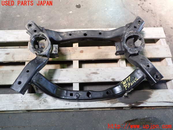 1UPJ-30775285]クライスラー・300(LX36)フロントメンバー 中古_m0001.jpg