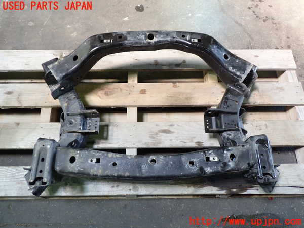 1UPJ-30775285]クライスラー・300(LX36)フロントメンバー 中古_m0002.jpg