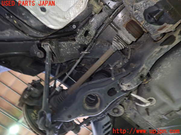 1UPJ-30775295]クライスラー・300(LX36)リアメンバー 中古_m0002.jpg