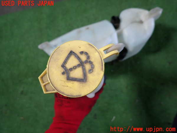 1UPJ-30776791]クライスラー・300(LX36)ウォッシャータンク1 中古_m0002.jpg