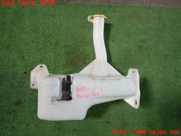 1UPJ-30776791]クライスラー・300(LX36)ウォッシャータンク1 中古_m0003.jpg