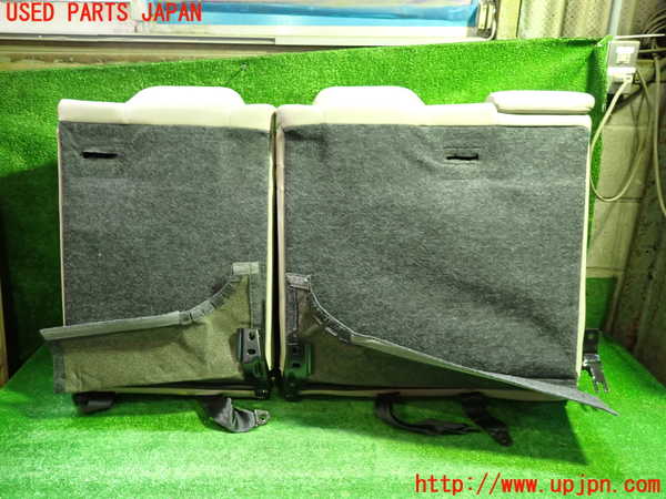 1UPJ-30777385]クライスラー・300(LX36)リアシート 中古_m0003.jpg