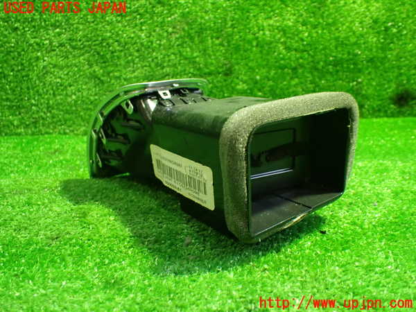 1UPJ-30777526]クライスラー・300(LX36)エアコン吹き出し口1 中古_m0002.jpg