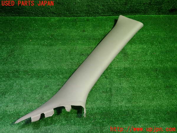 1UPJ-30777655]クライスラー・300(LX36)右フロントピラートリム 中古_m0001.jpg