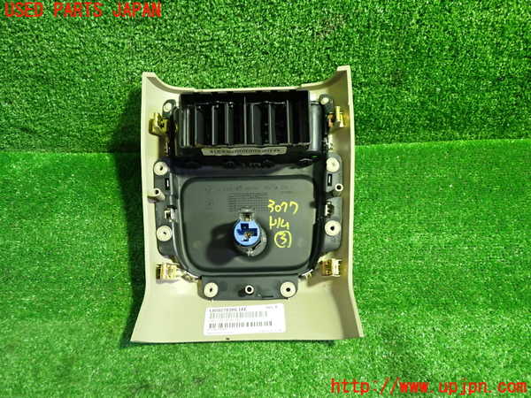 1UPJ-30777693]クライスラー・300(LX36)内装トリム類3 中古_m0003.jpg