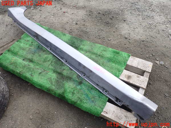 1UPJ-30781390]ジャガー・XJ(J12LA)右サイドステップ 中古_m0001.jpg