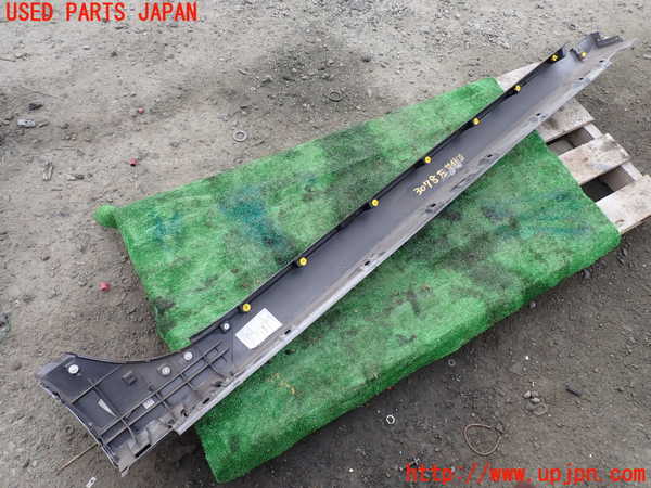 1UPJ-30781392]ジャガー・XJ(J12LA)左サイドステップ 中古_m0003.jpg