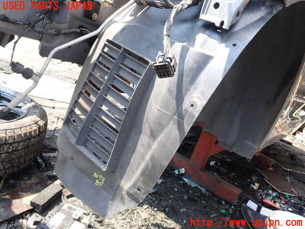 1UPJ-30781092]ジャガー・XJ(J12LA)左前フェンダーライナー 中古_m0001.jpg