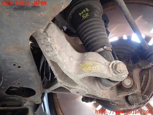 1UPJ-30785200]ジャガー・XJ(J12LA)右リアロアアーム1 中古_m0001.jpg