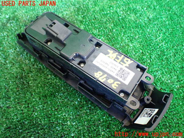 1UPJ-30786240]ジャガー・XJ(J12LA)右前パワーウィンドウスイッチ 中古_m0002.jpg
