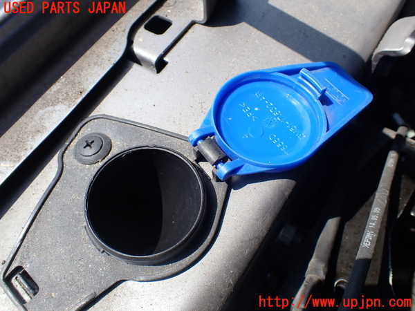 1UPJ-30786791]ジャガー・XJ(J12LA)ウォッシャータンク1 中古_m0002.jpg