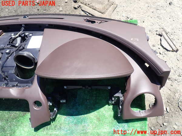 1UPJ-30787505]ジャガー・XJ(J12LA)ダッシュボード 中古_m0002.jpg