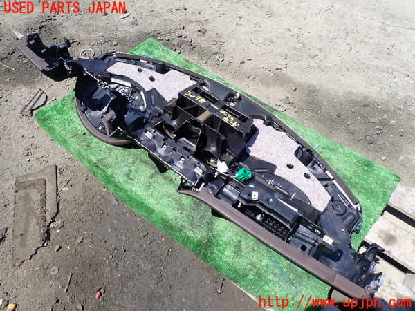 1UPJ-30787505]ジャガー・XJ(J12LA)ダッシュボード 中古_m0005.jpg