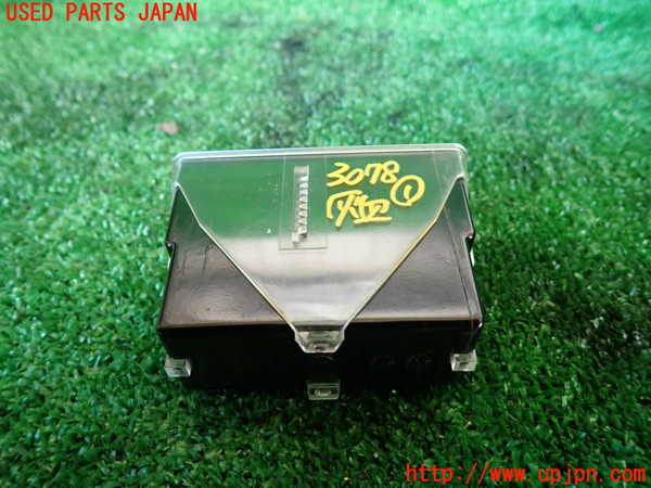 1UPJ-30787821]ジャガー・XJ(J12LA)灰皿1 中古_m0002.jpg