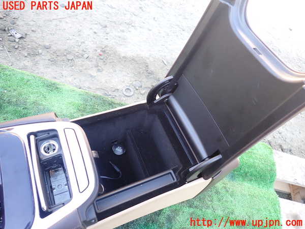 1UPJ-30787540]ジャガー・XJ(J12LA)センターコンソール 中古_m0003.jpg