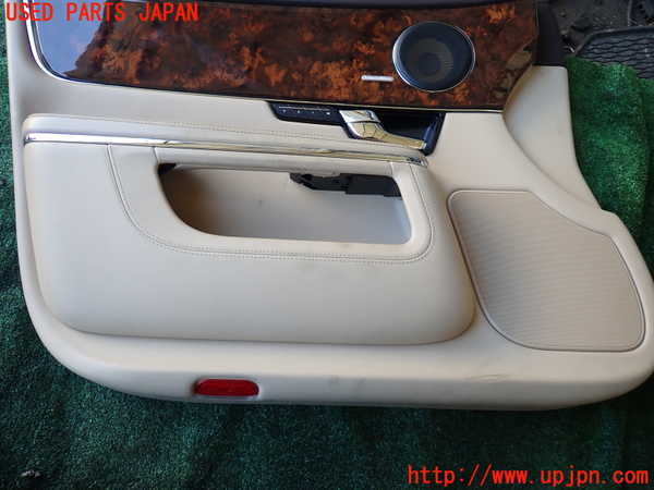 1UPJ-30781264]ジャガー・XJ(J12LA)左前ドア内張り 中古_m0003.jpg