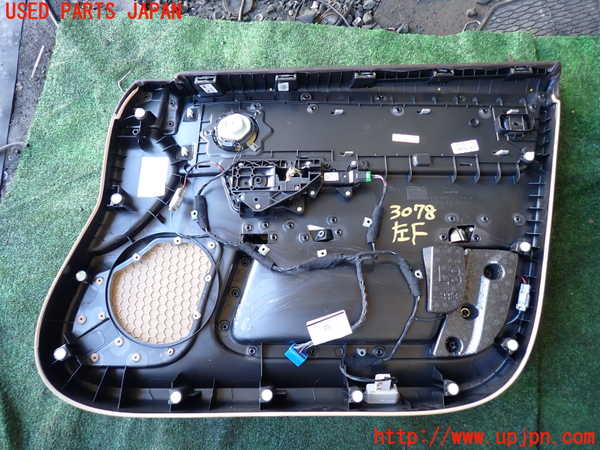 1UPJ-30781264]ジャガー・XJ(J12LA)左前ドア内張り 中古_m0004.jpg