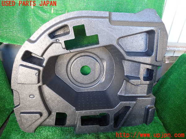 1UPJ-30787772]ジャガー・XJ(J12LA)ラゲッジトレイ2 中古_m0001.jpg