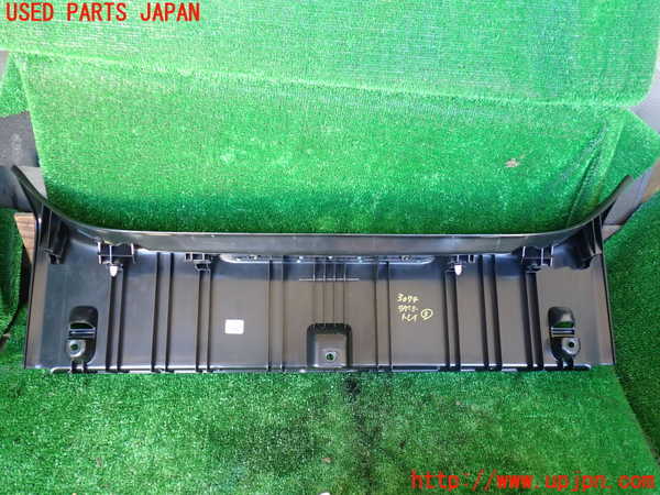 1UPJ-30787773]ジャガー・XJ(J12LA)ラゲッジトレイ3 中古_m0002.jpg