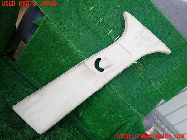 1UPJ-30787665]ジャガー・XJ(J12LA)右センターピラートリム 中古_m0001.jpg