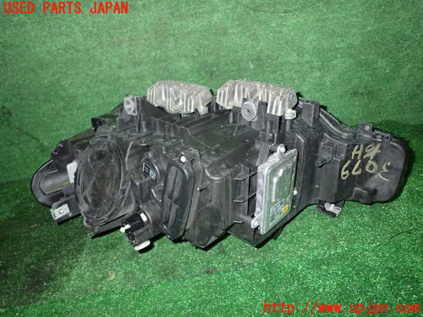 1UPJ-30791130]BMW 320i(3B20)右ヘッドライト HID 中古_m0003.jpg