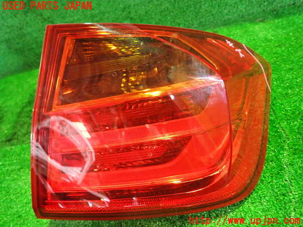 1UPJ-30791530]BMW 320i(3B20)右テールランプ 中古_m0001.jpg